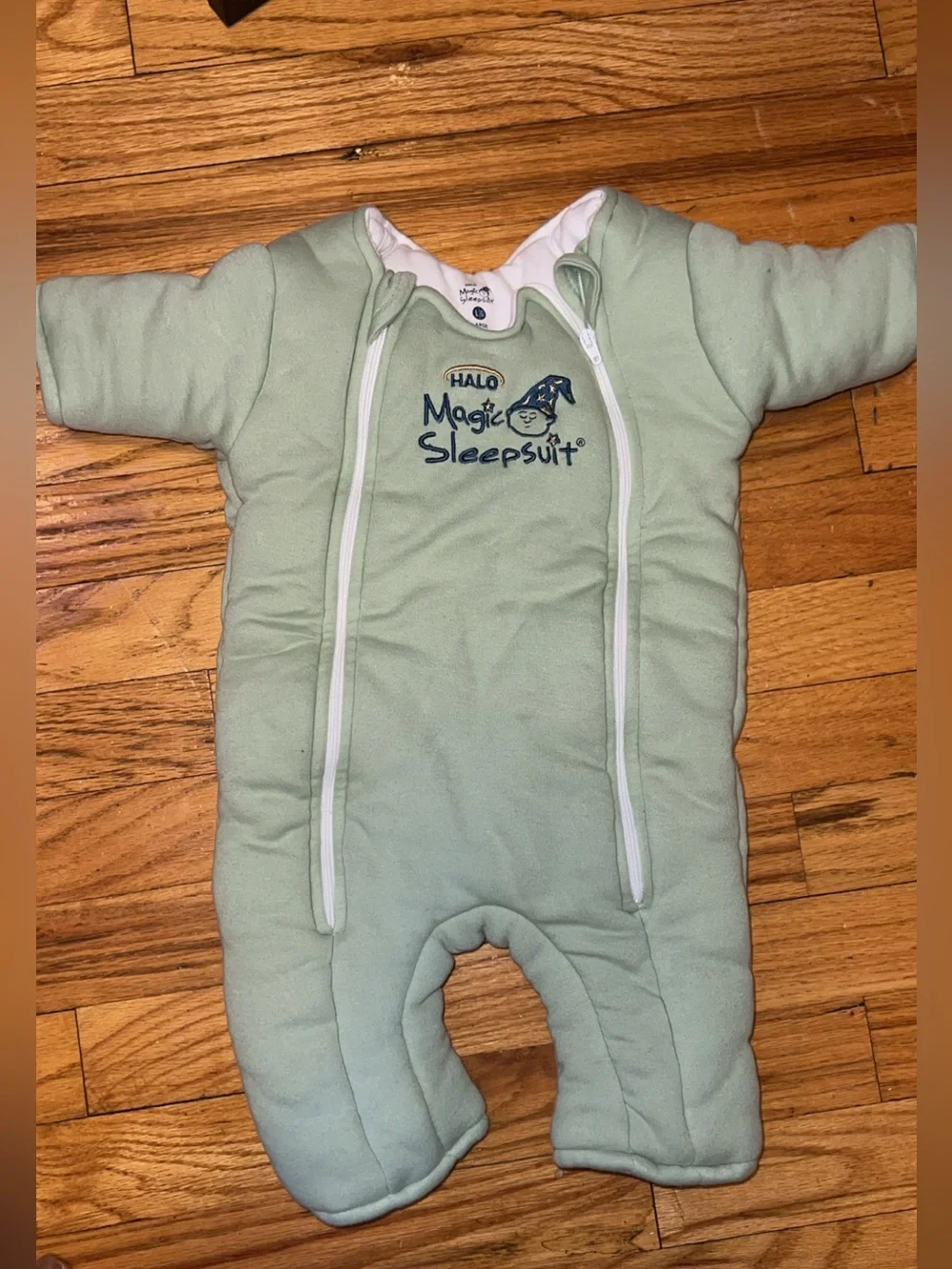 Halo Baby Magic Sleepsuit in Mint Green with White Trim Size 3-6 m BNWOT